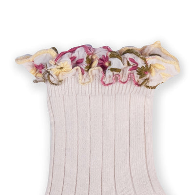 Collegien Anemone Embroider Ruffle Ankle Socks -Blanc Neige