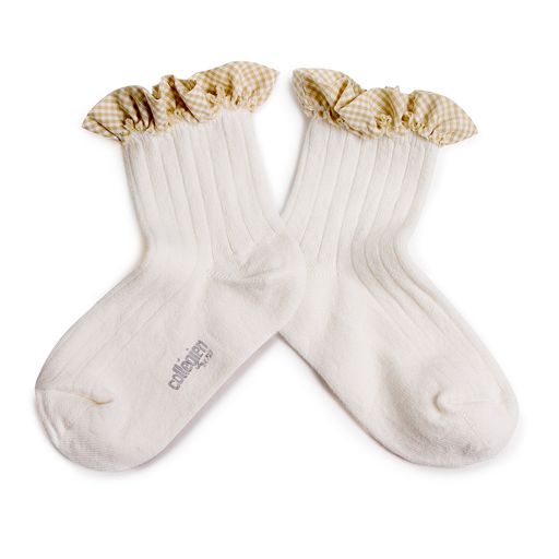 Collegien Gingham Ruffle Ribbed Ankle Socks / Blanc Neige *preorder*